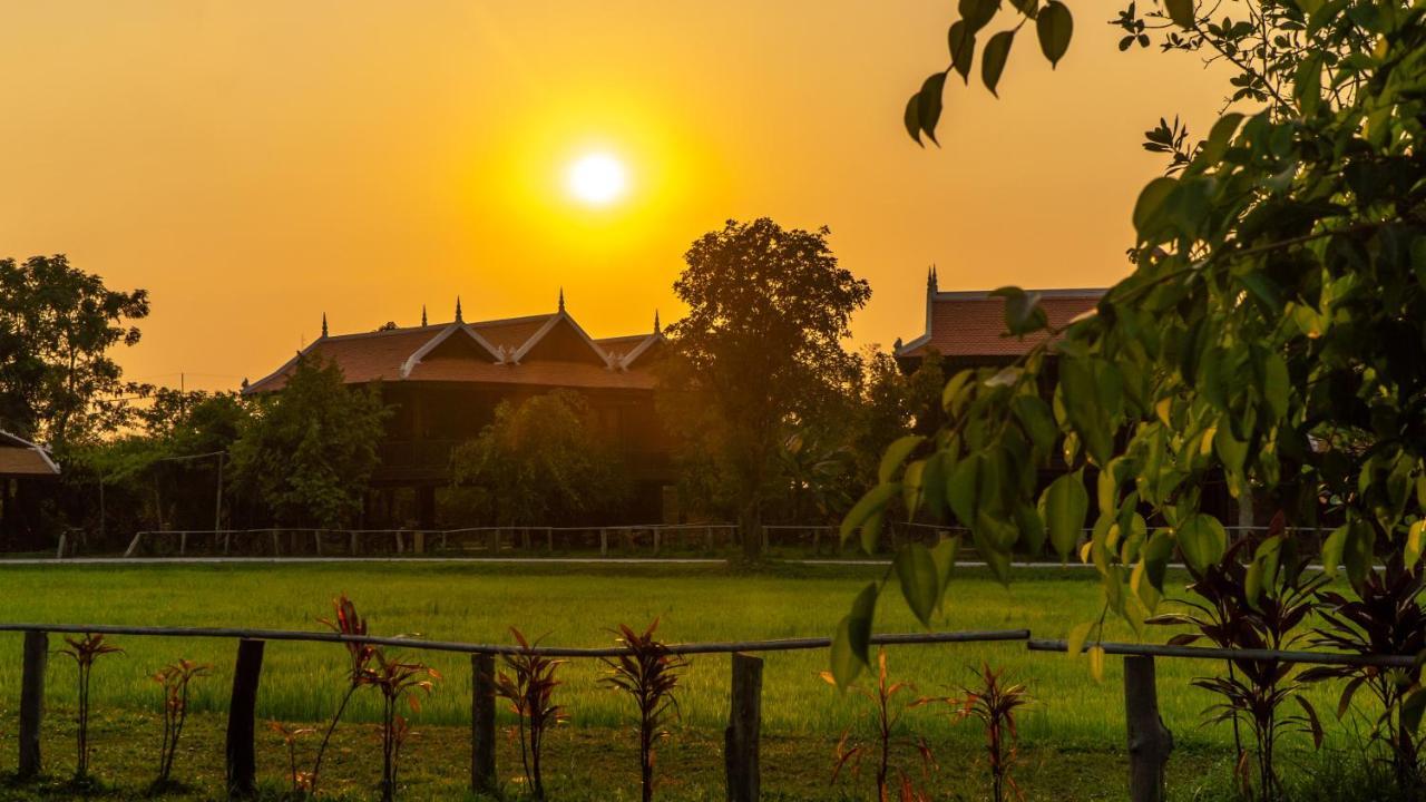 Отель Mane Hariharalaya Сиемрип Экстерьер фото